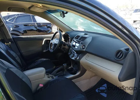 2010 Toyota Rav4 z USA, uszkodzony, nr VIN JTMKF4DV6A5026773